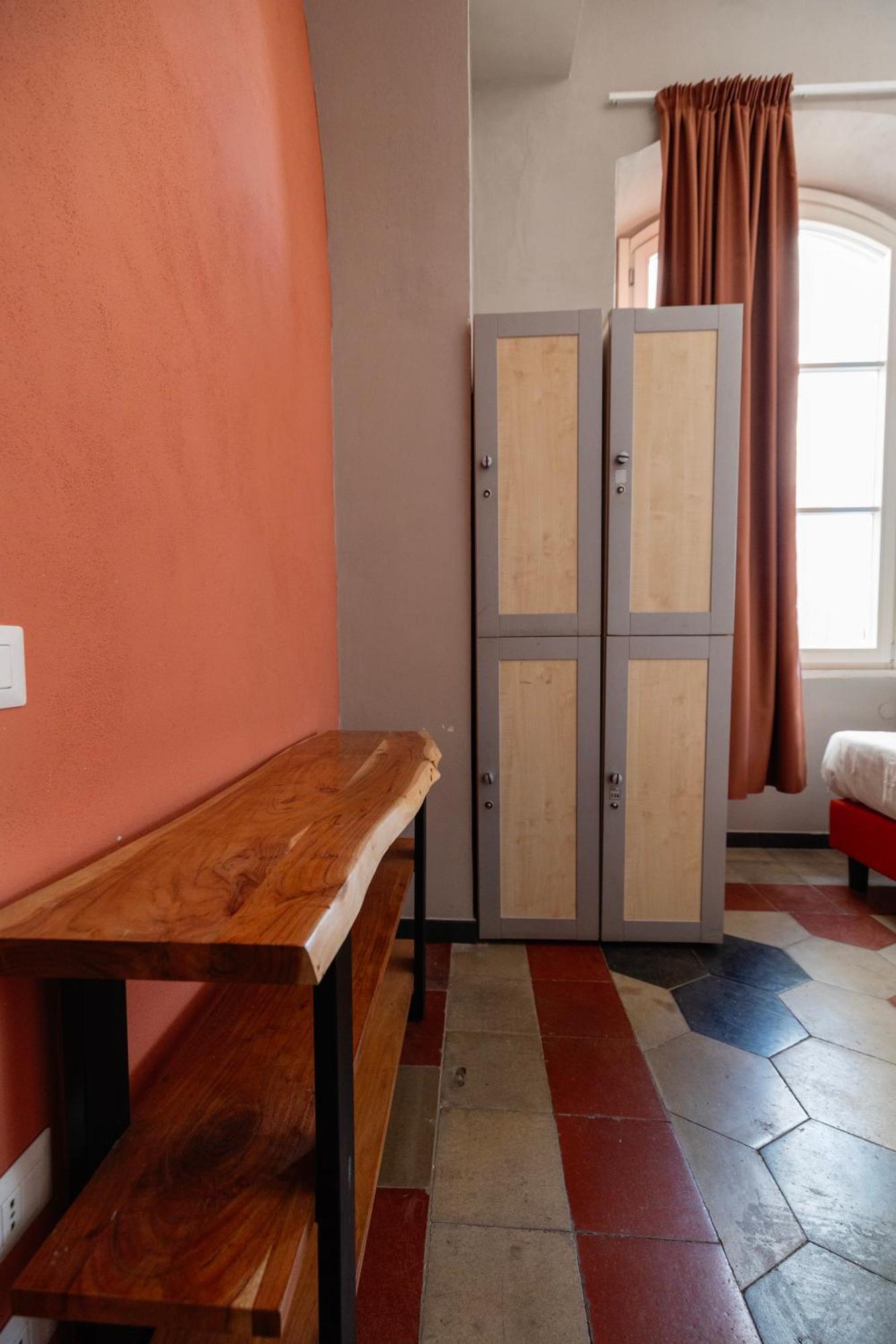 Auberge de jeunesse Borgo Ripa Urban Travel à Rome Extérieur photo